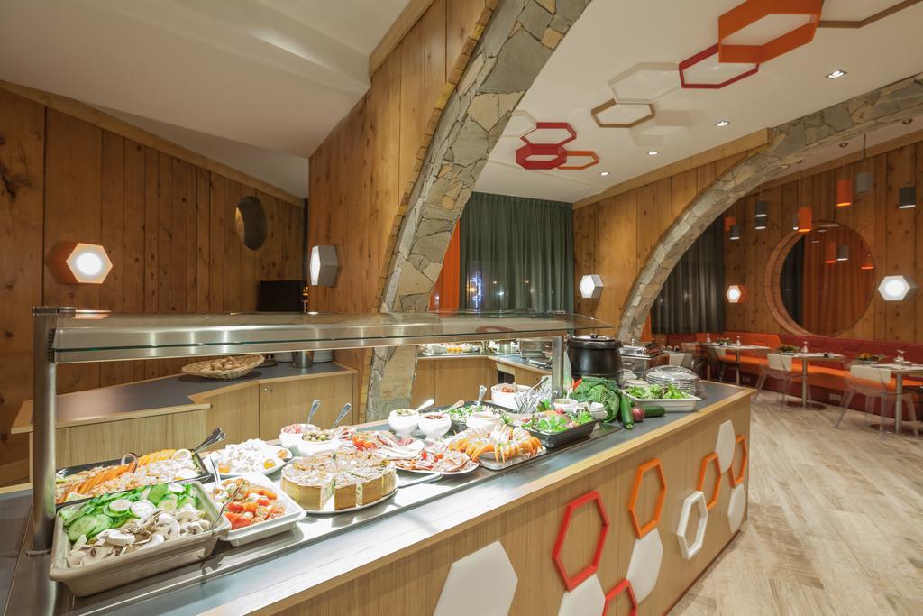Royal Ours Blanc Boutique Hotel & Spa Alpe d'Huez Bagian luar foto