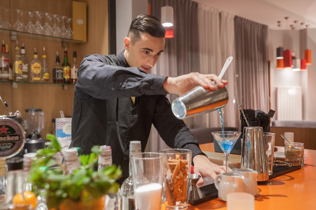 Royal Ours Blanc Boutique Hotel & Spa Alpe d'Huez Bagian luar foto