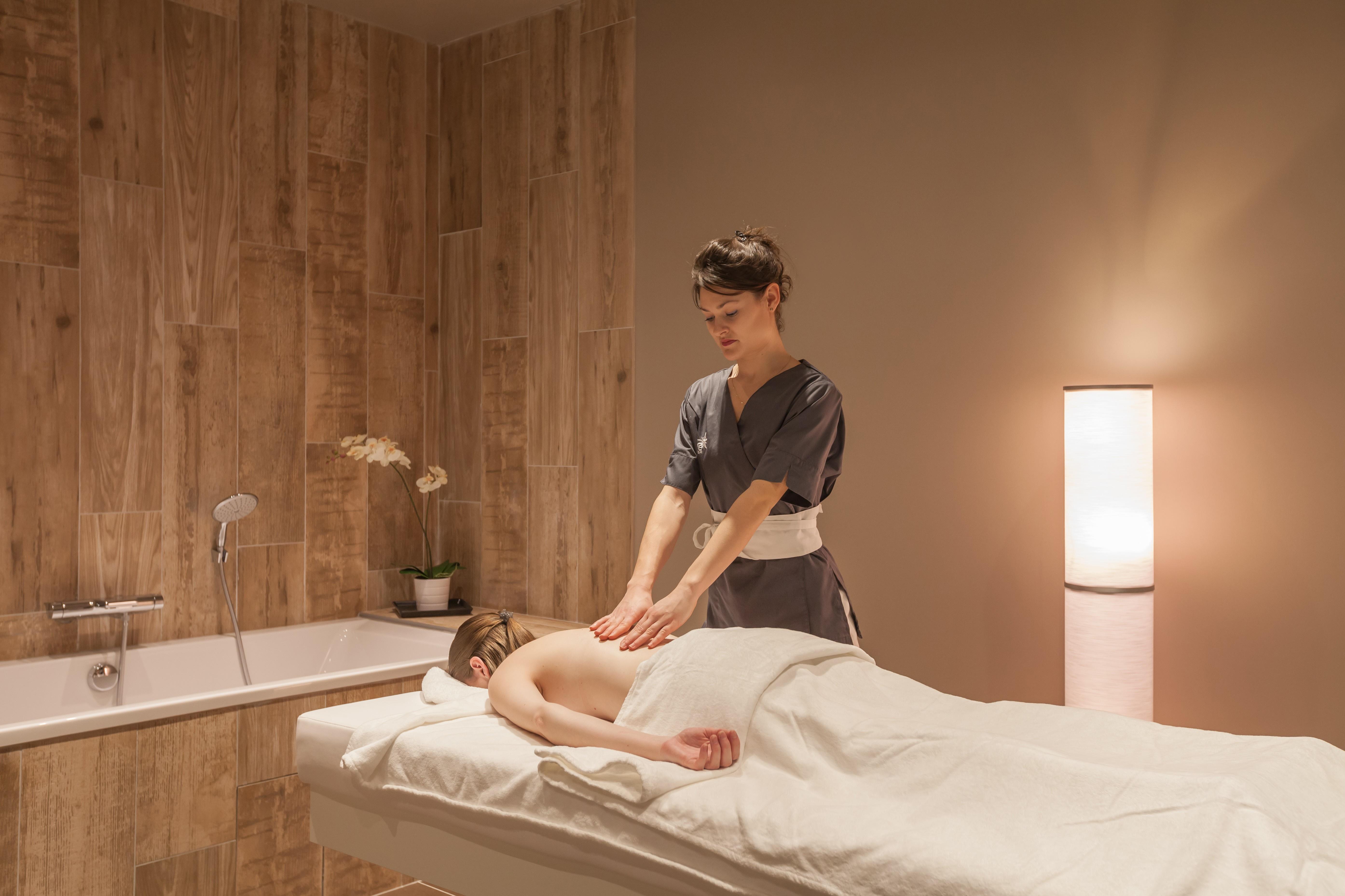 Royal Ours Blanc Boutique Hotel & Spa Alpe d'Huez Bagian luar foto
