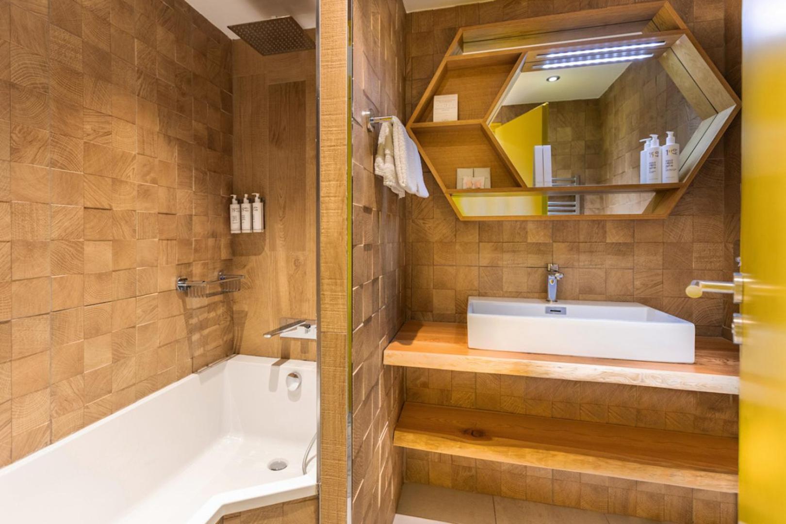 Royal Ours Blanc Boutique Hotel & Spa Alpe d'Huez Bagian luar foto