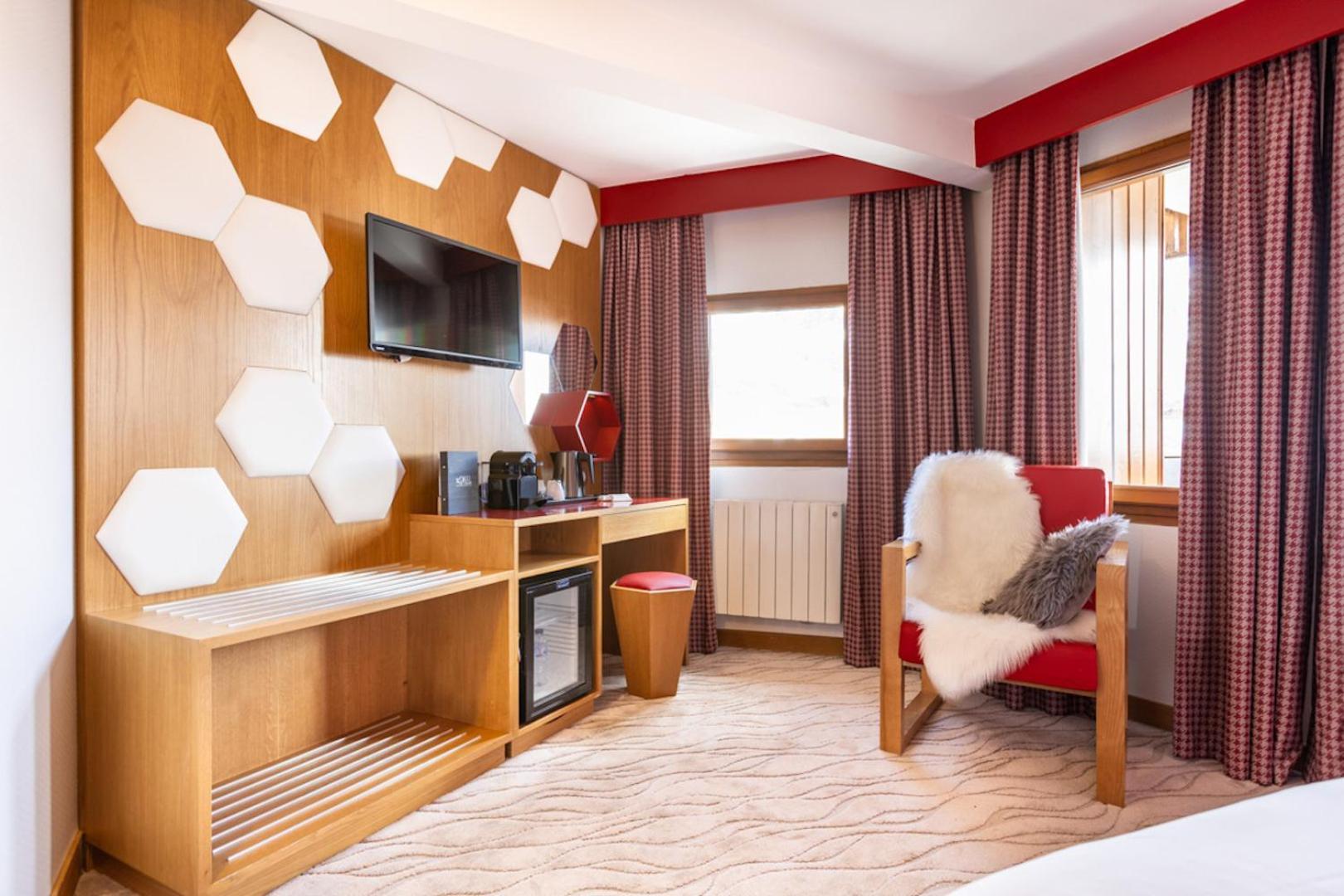 Royal Ours Blanc Boutique Hotel & Spa Alpe d'Huez Bagian luar foto