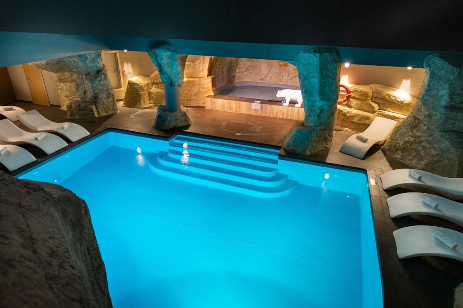 Royal Ours Blanc Boutique Hotel & Spa Alpe d'Huez Bagian luar foto