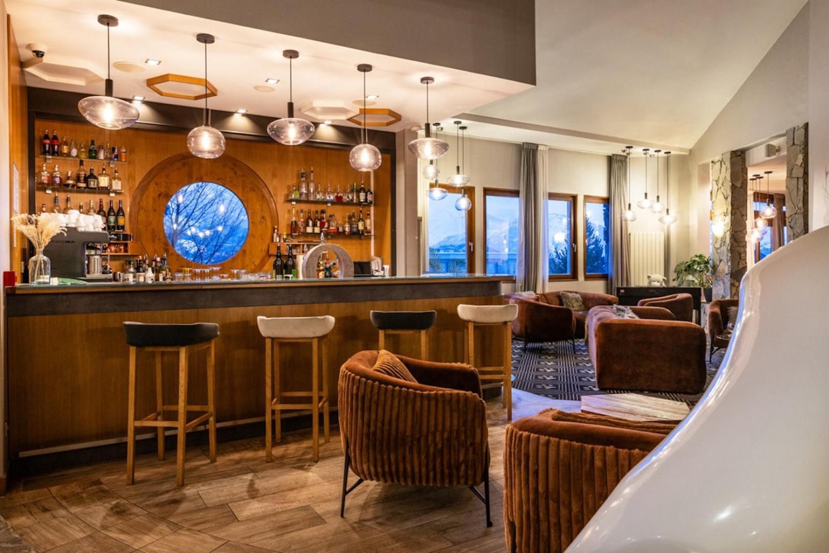 Royal Ours Blanc Boutique Hotel & Spa Alpe d'Huez Bagian luar foto