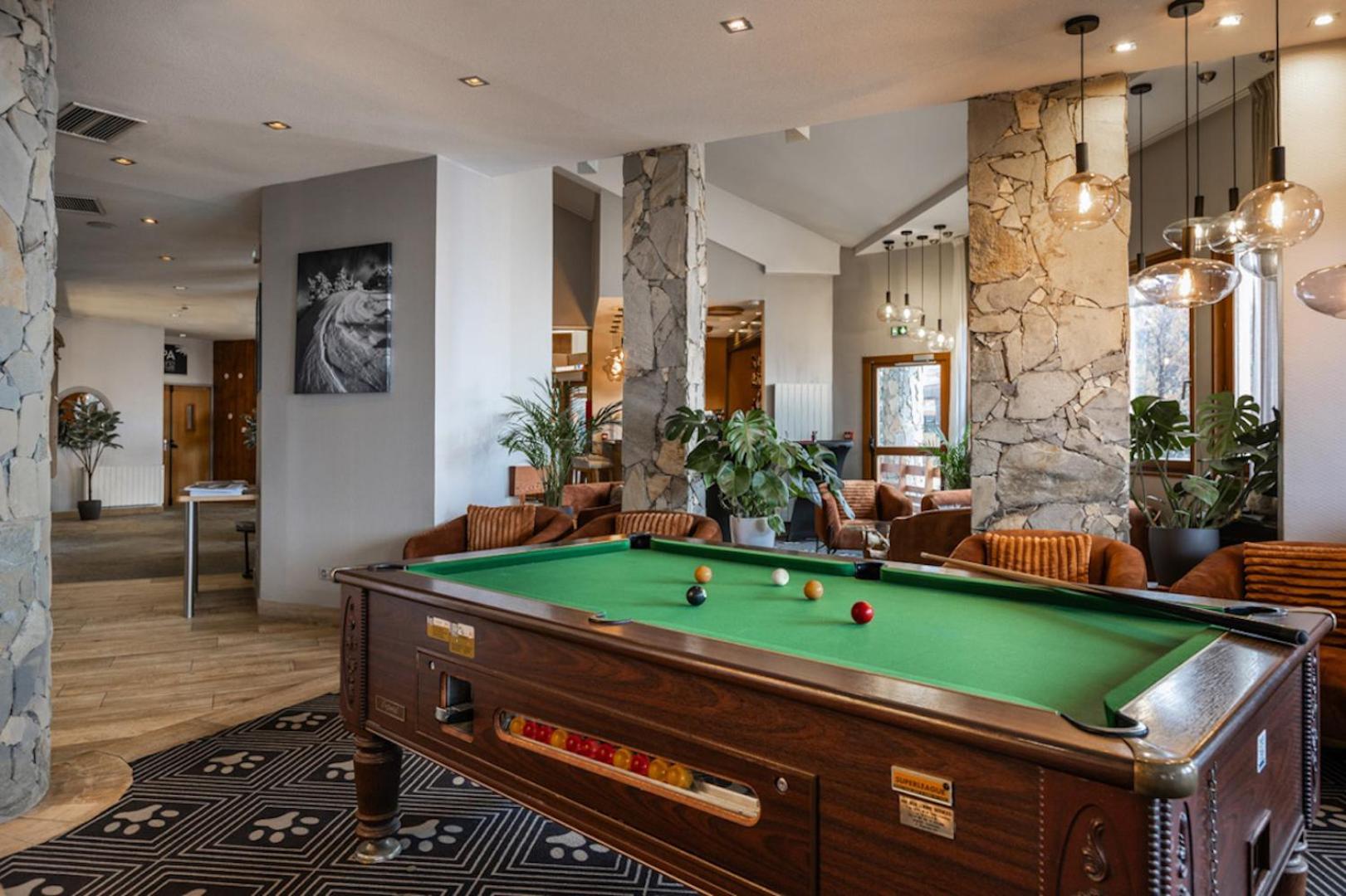 Royal Ours Blanc Boutique Hotel & Spa Alpe d'Huez Bagian luar foto